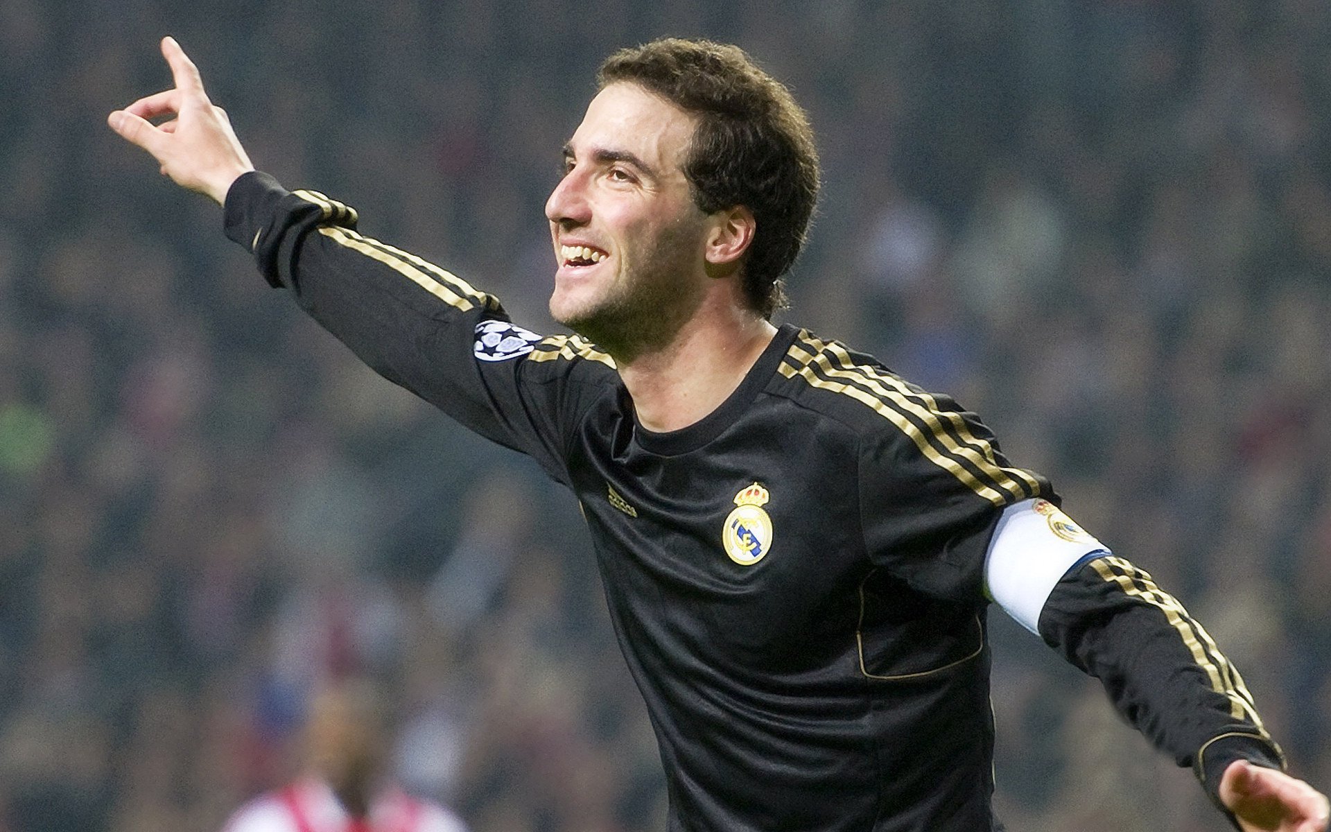 _云端跑步挑战：在虚拟世界中飞奔_，云端里跑马