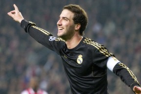 开云全站下载-上海绿地势如破竹，战胜强敌晋级四强，上海绿地楼盘